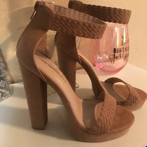 Shoe Republic LA Shoes - Beige heels